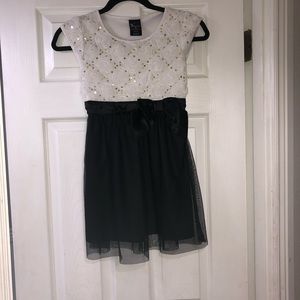 George black and white dress size 7-8